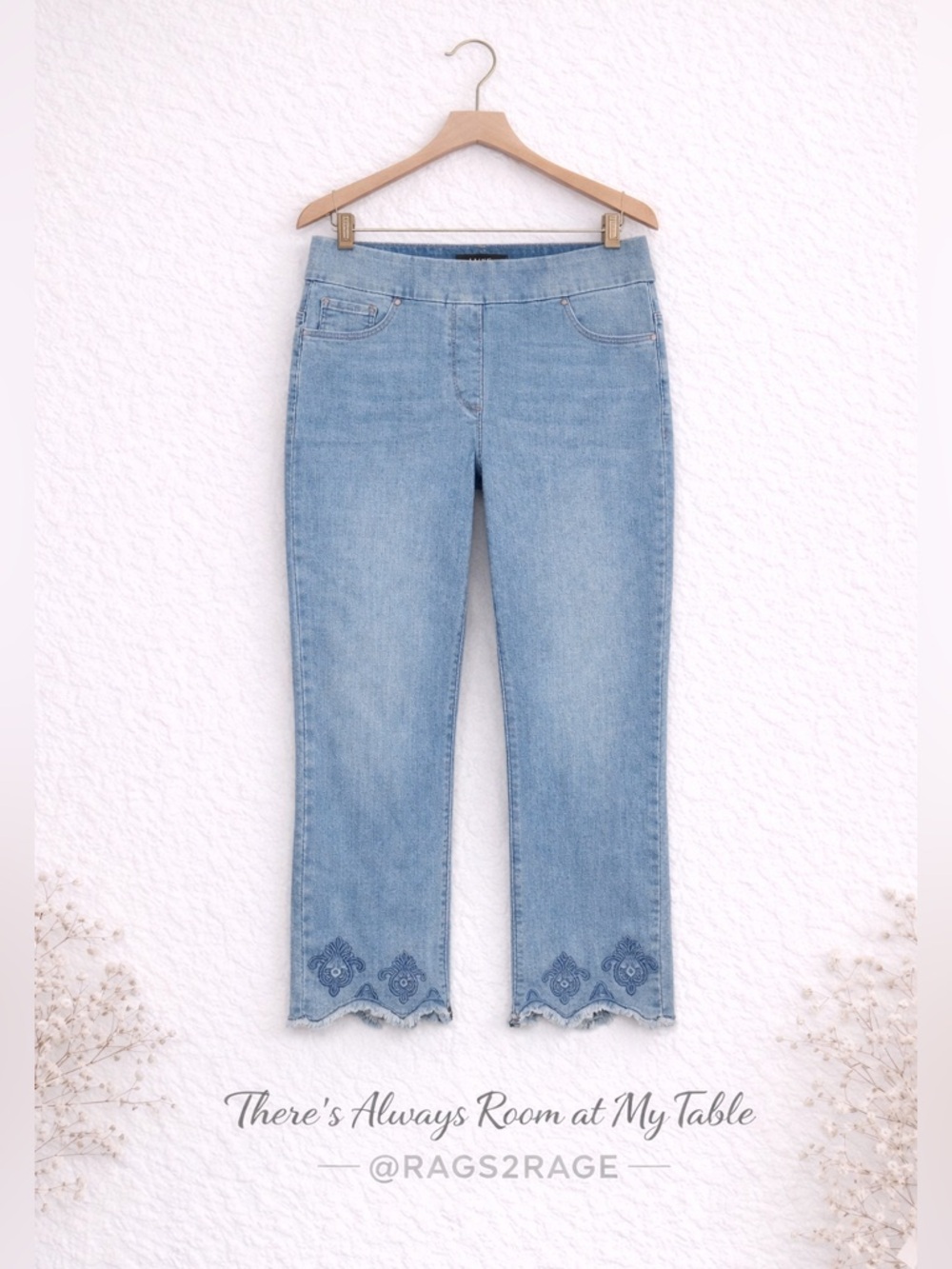 LUXE DENIM  Cropped Pants